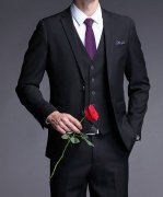 結(jié)婚西服選什么顏色好？